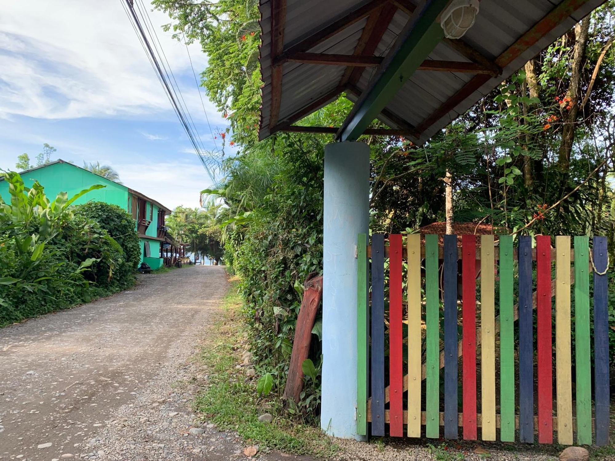 Brigitte'S Ranch Cahuita Exterior foto