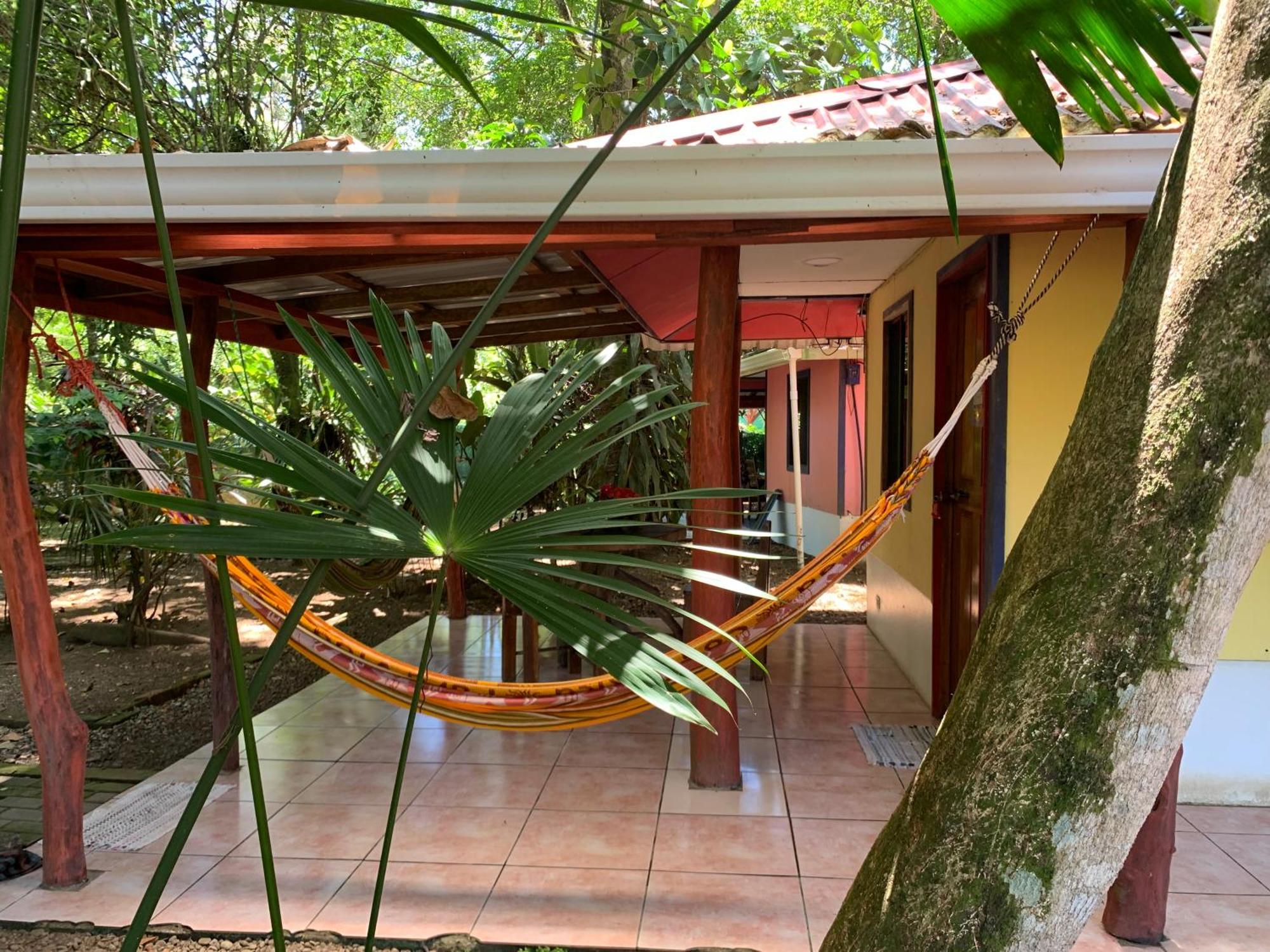 Brigitte'S Ranch Cahuita Exterior foto